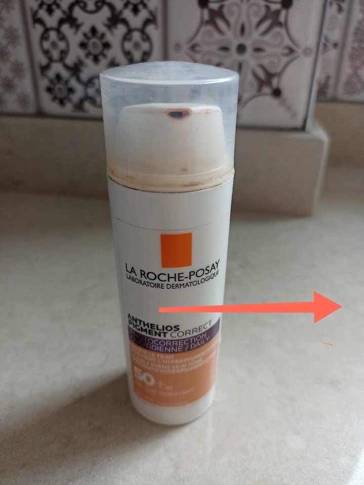 La Roche Posay Anthelios Age Correct SPF50 Renkli Güneş Kremi 50 - Görsel 3