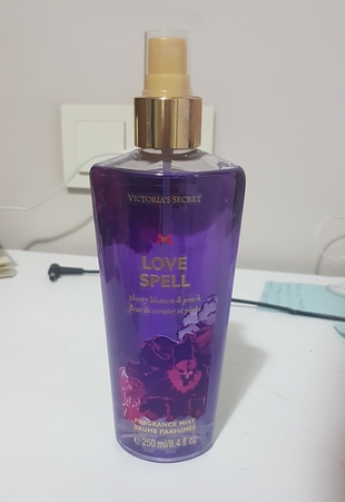 Victoria's Secret Vücut spreyi