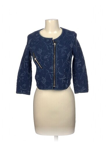 Bershka Blazer %70 İndirimli.