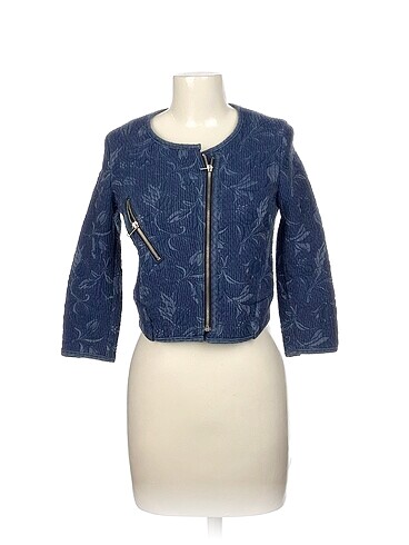 Bershka Blazer %70 İndirimli.