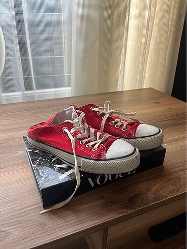 Converse kırmızı