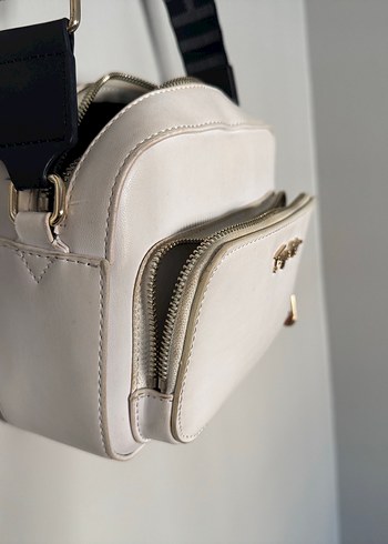 Beden Tommy Hilfiger Beyaz Deri Kadın Çapraz Çanta