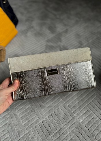 Forever New Gri Yılan Desenli Deri Kadın Portföy Cüzdan - Görsel 3