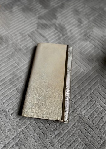 Forever New Gri Yılan Desenli Deri Kadın Portföy Cüzdan - Görsel 2