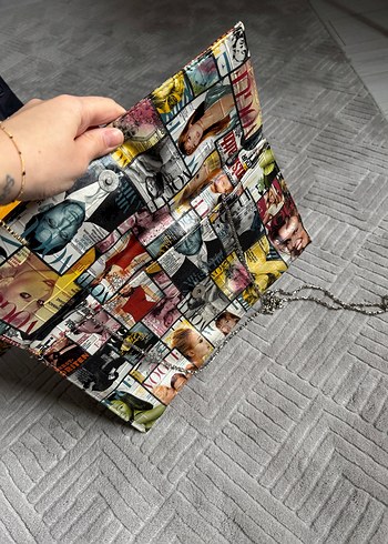 Zincir Detaylı Vintage Desenli Kadın Clutch - Görsel 4