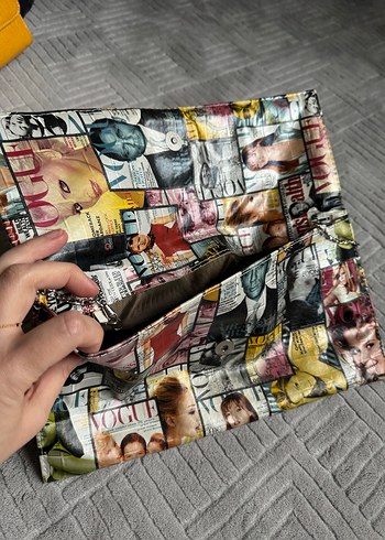 Zincir Detaylı Vintage Desenli Kadın Clutch - Görsel 3