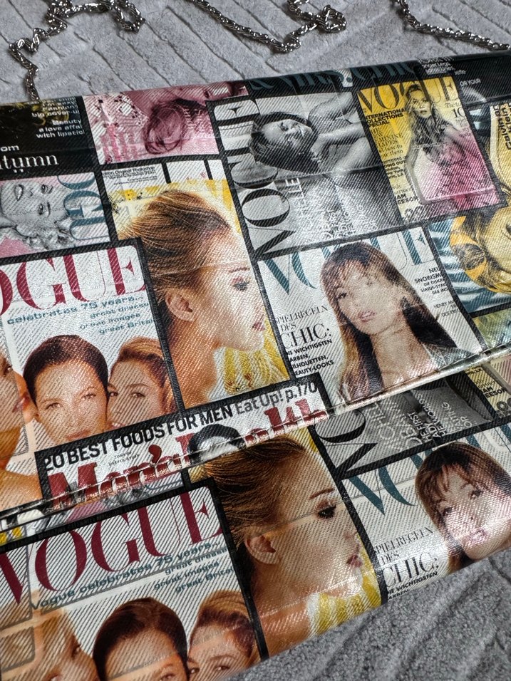 Zincir Detaylı Vintage Desenli Kadın Clutch - Görsel 2