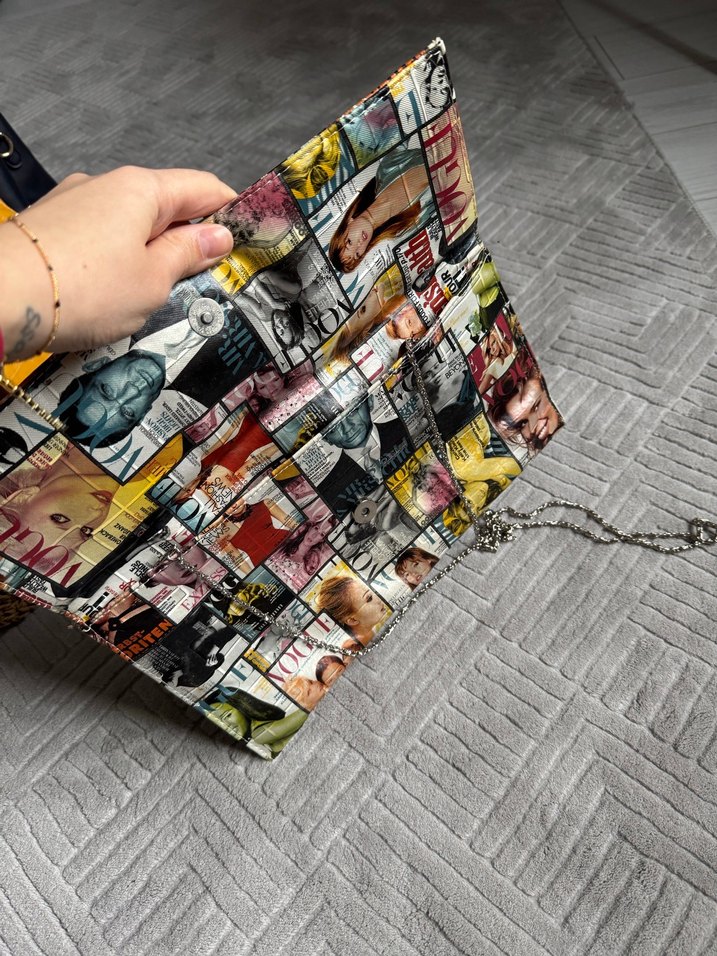 Zincir Detaylı Vintage Desenli Kadın Clutch - Görsel 4