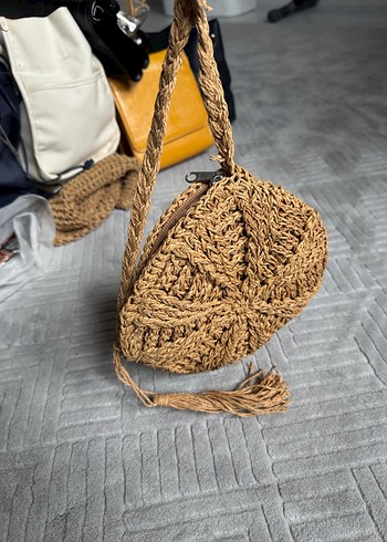 Püsküllü Bej Örgü Kadın Çapraz Çanta - Görsel 2