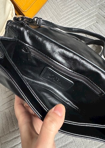 Zara Yılan Desenli Siyah Deri Gotik Çanta - Görsel 4