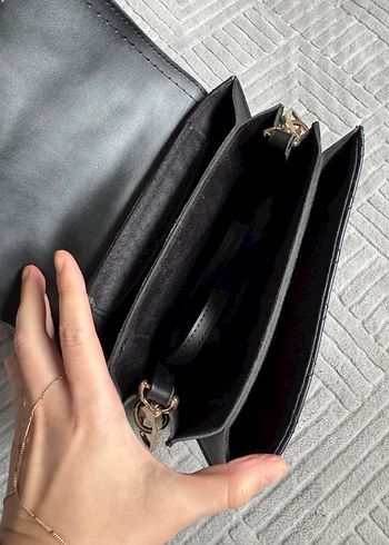 Laura Ashley Siyah Süet Püsküllü Kadın Çanta - Görsel 4