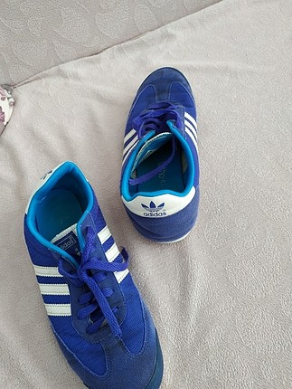 39 Beden 39.5 numara Adidas ayakkabı