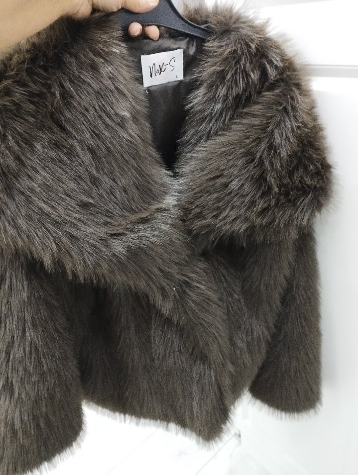 42-46 beden arasına uygun suni kürk - Görsel 5