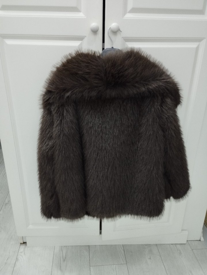 42-46 beden arasına uygun suni kürk - Görsel 3