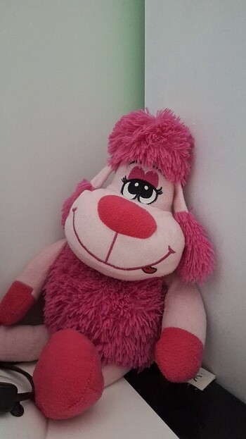 Pembe peluş