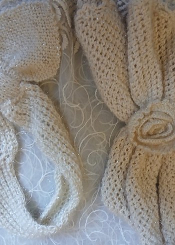 Beyaz ve Gri Atkı - Görsel 2