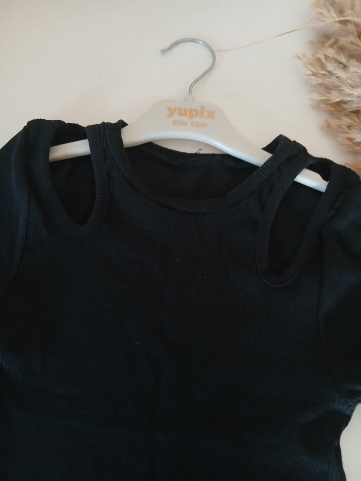 kadın Siyah Kısa Kollu Tişört dekolteli - Görsel 2