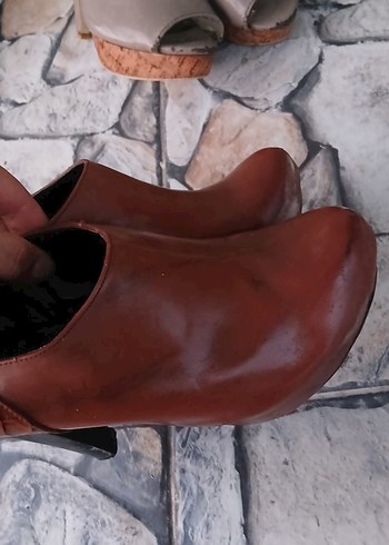 Kahverengi Deri Dolgu Topuklu Kadın Bot - Görsel 9