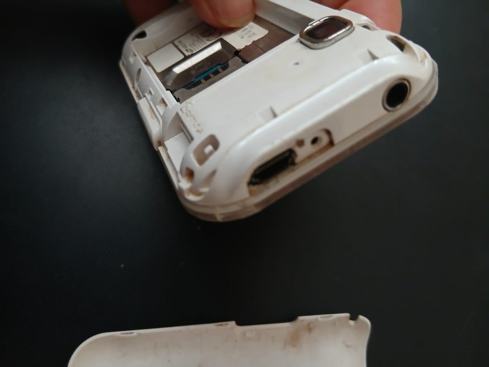 Pembe Samsung Hello Kitty Android Telefon - Görsel 3