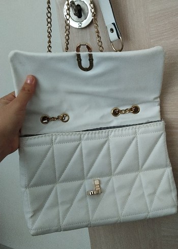 Beyaz Zincir Detaylı Kadın Deri Çanta - Görsel 2