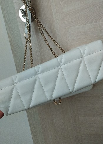 Beyaz Zincir Detaylı Kadın Deri Çanta - Görsel 5