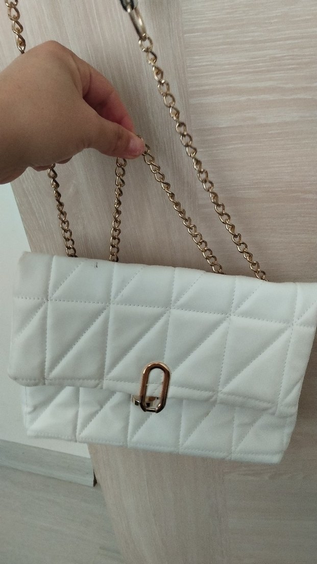 Beyaz Zincir Detaylı Kadın Deri Çanta - Görsel 3