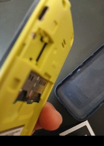 Sarı Çift SIM Kartlı Samsung Telefon - Görsel 3