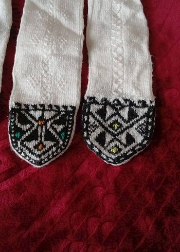 Nakışlı Beyaz kışlık el emeği Çorabı - Görsel 5