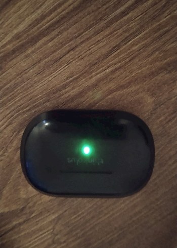 Lenovo Siyah Kablosuz Kulaklık Kutusu - Görsel 4