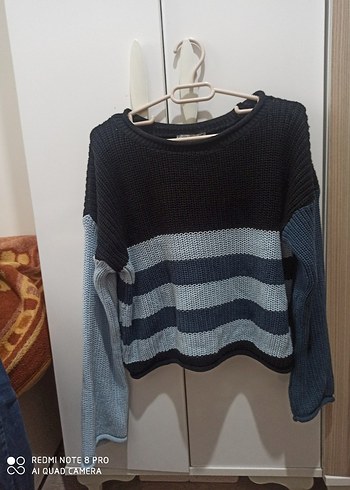 Gri Çizgili Kadın Triko Kazak - Görsel 3