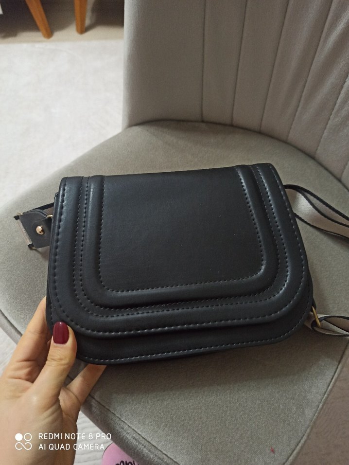 Siyah Deri Kemerli Kadın Omuz Çantası - Görsel 2