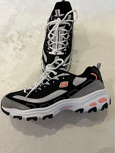 40 Beden siyah Renk SKECHERS AYAKKABI