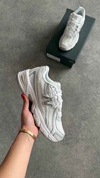 New Balance 740 White Silver