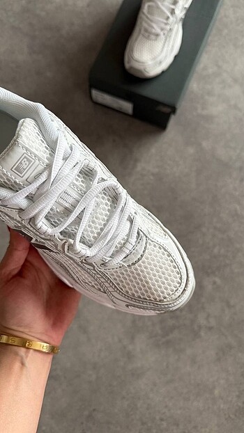 39 Beden beyaz Renk New Balance 740 White Silver