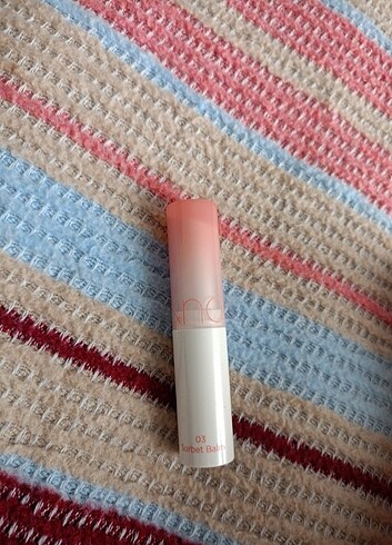  Beden Rom&nd glasting lip balm 