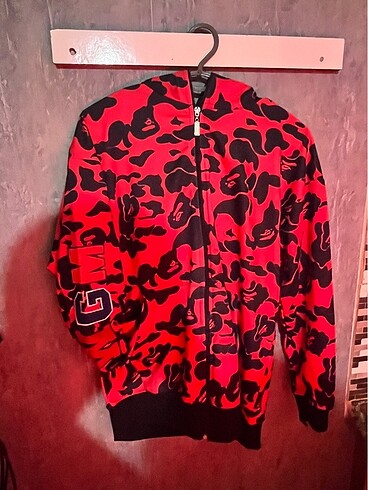 Bape x Shark Ceket Hırka Kırmızı L Beden İki Adet Kaldı