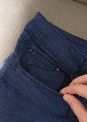 Kadın Mavi Rahat Kesim Kısa Kot Şort - Görsel 4