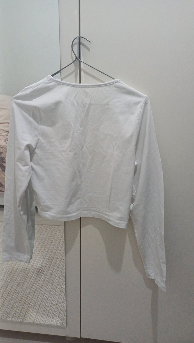 Kadın Beyaz Uzun Kollu Crop Top - Görsel 3