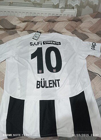 l/xl Beden Orijinal Beşiktaş forması