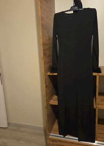 Siyah Uzun Kollu Kürklü Uzun Elbise - Görsel 4