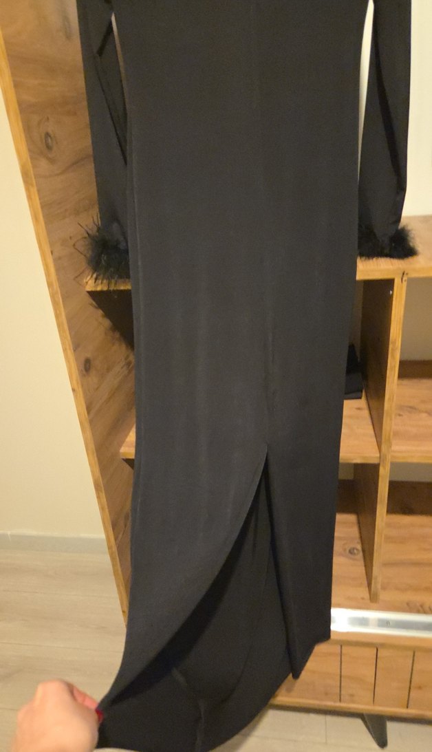 Siyah Uzun Kollu Kürklü Uzun Elbise - Görsel 3