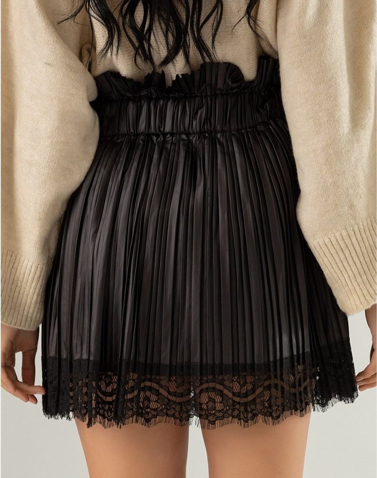 Dantel Detaylı Pilili Siyah Mini Etek - Görsel 3