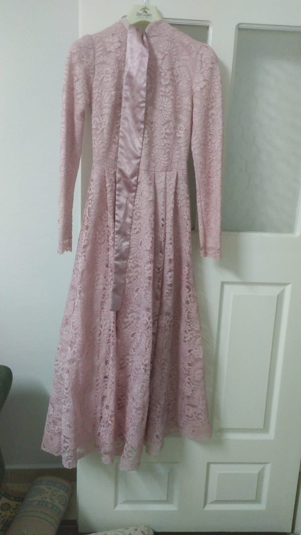 Dantel Detaylı Pembe Uzun Elbise - Görsel 3