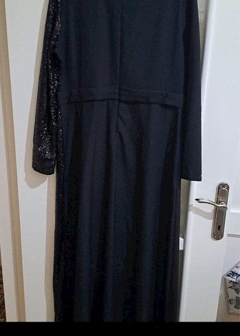 Kemer Detaylı Siyah Uzun Abiye Elbise - Görsel 2