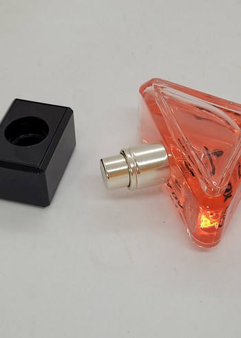 PRADA PARADOXE EDP 30 ML (REFİL) - Görsel 6