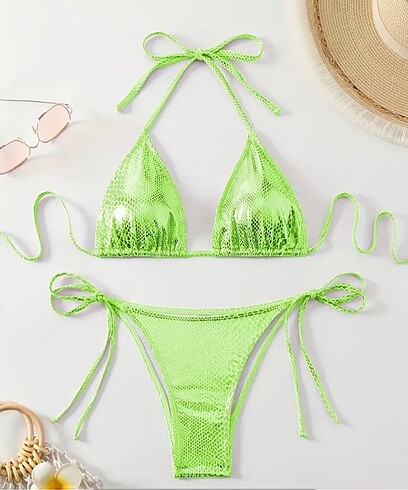 Yılan birisi baskılı bikini
