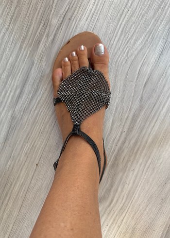 Gri parlak  Boncuklu Stiletto Topuklu Kadın Sandalet - Görsel 4