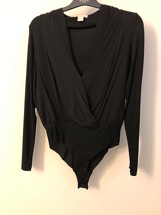 Siyah bodysuit