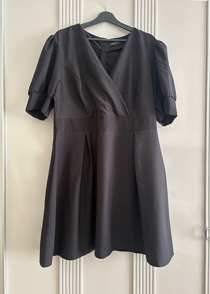 Trendyol Kısa Elbise - Görsel 5