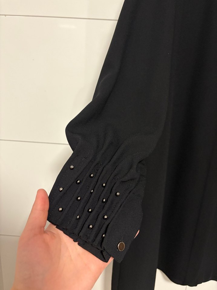 Siyah Uzun Kollu Yüksek Yakalı Kadın Tunik - Görsel 2